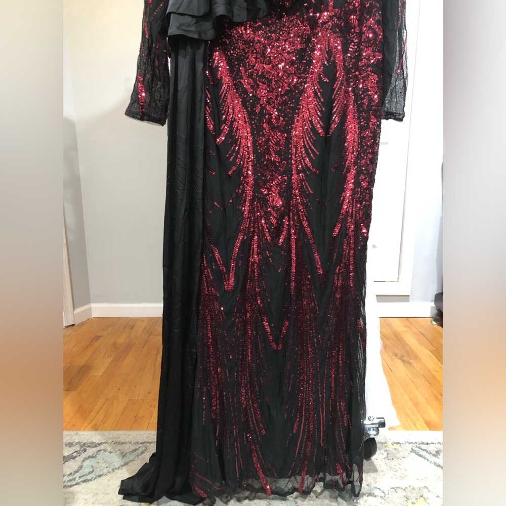 Plus Size Asymmetrical Ruffle Trim Mermaid Hem Graphic Sequin Formal Dress - Picture 7 of 11